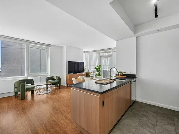 66 Rockwell Pl, Brooklyn, NY