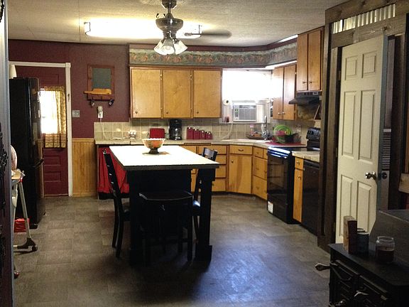 2nd image of 1009 Symonds Pl