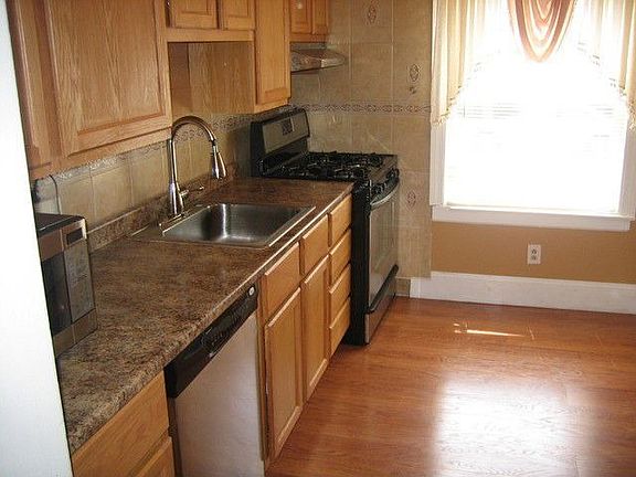 3rd image of 11359 S Avenue J