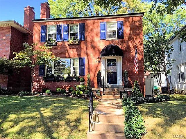 5877 Walsh St photo 1