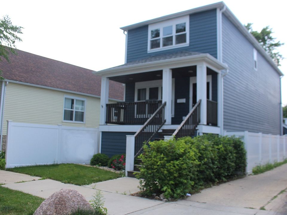 1st image of 11114 S Whipple St