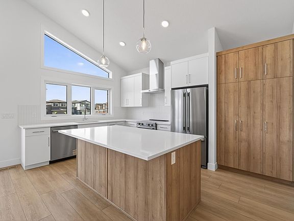 4th image of 7093 Kiviaq Cres