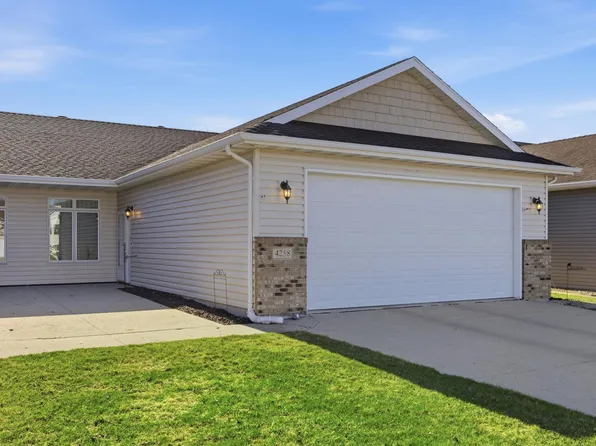 4258 52nd St S, Fargo, ND 58104