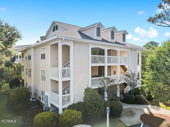 2nd image of 3350 Club Villas Dr #1604