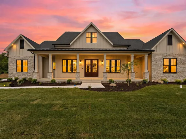 493 Stonebridge Pkwy, Valparaiso, IN 46383