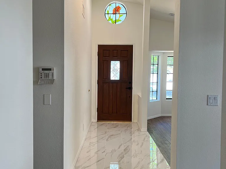 20230 Stagg St — Photo 4