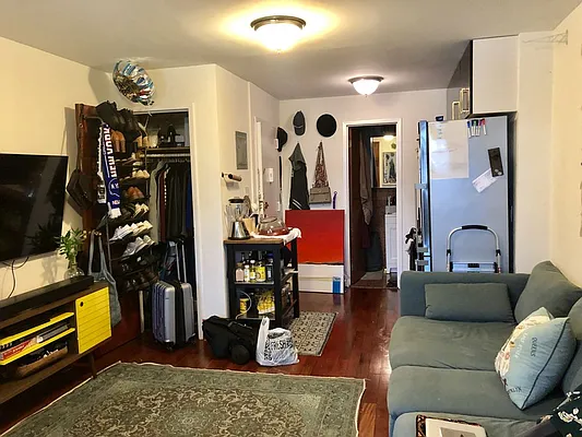 Rented by Dynamik Realty | media 11