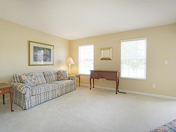 5th image of 5339 Christopher Ct