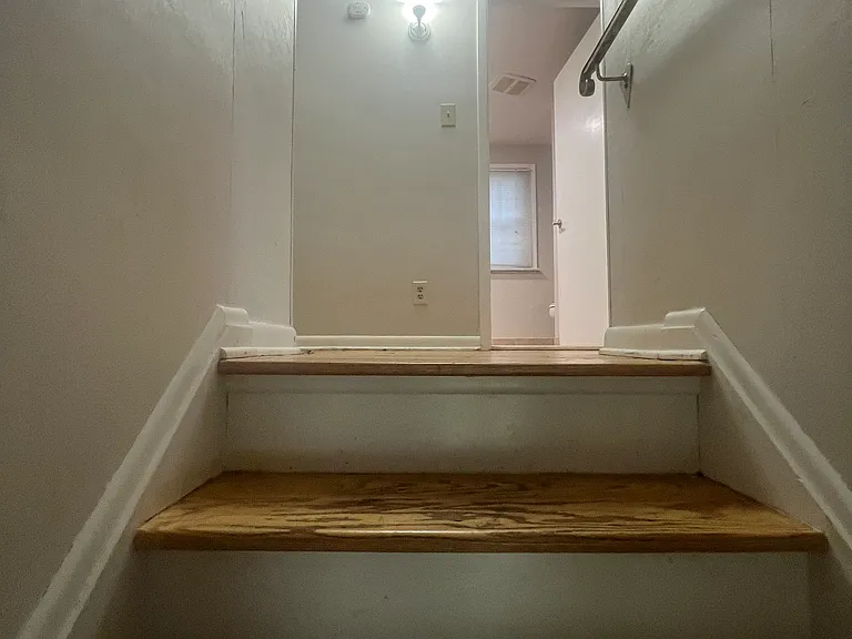 3634 Runnymede Blvd — Photo 29