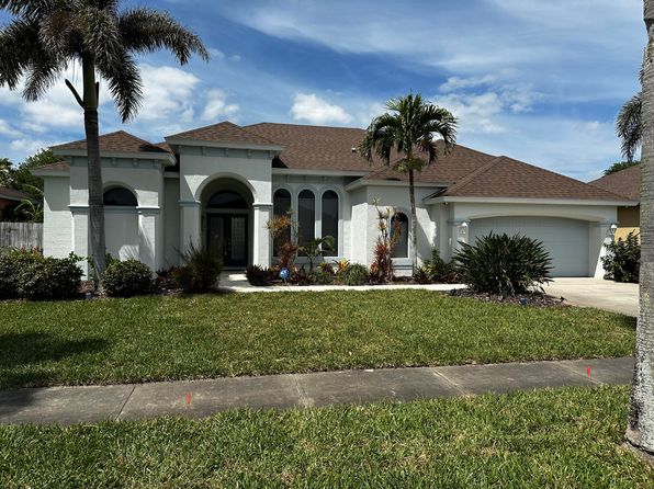 132 Cambridge Ct
