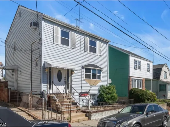 29 Devon Ter, Kearny Town, NJ 07032