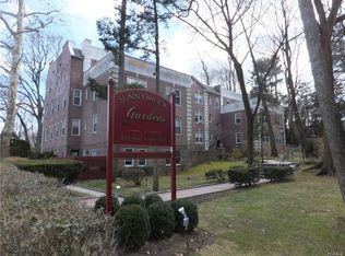 860 Palmer Rd APT 2D, Bronxville, NY 10708