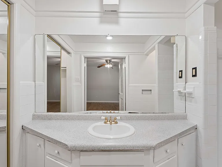 3543 Cloudland Dr — Photo 28