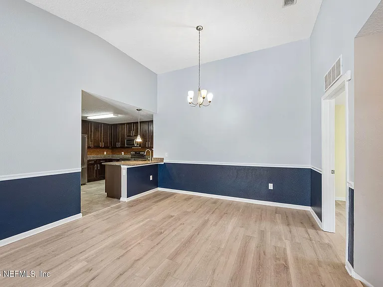 201 Larkin Pl #105 — Photo 7