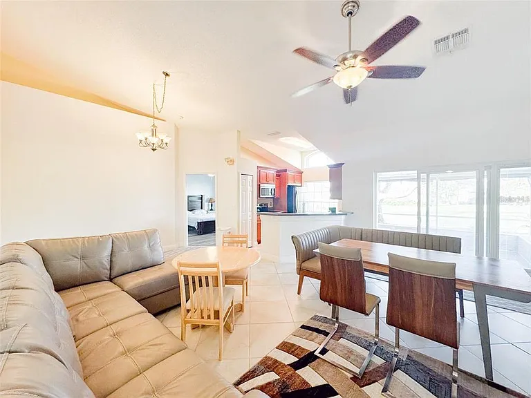 2474 Saint Augustine Blvd — Photo 3