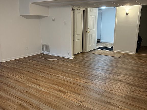 Living room/entrance