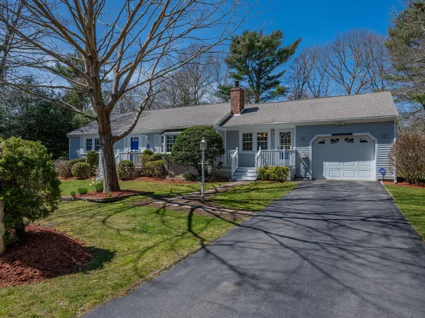 16 Hadrada Lane, Centerville, MA 02632