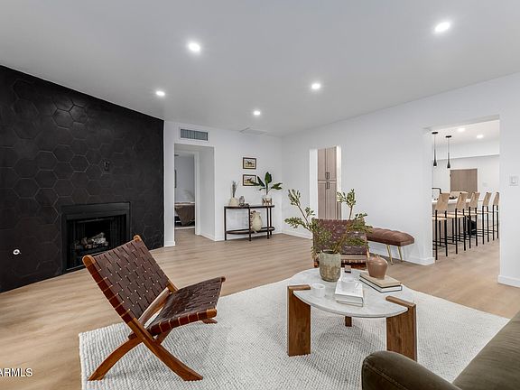 4th image of 3321 N 17TH Drive