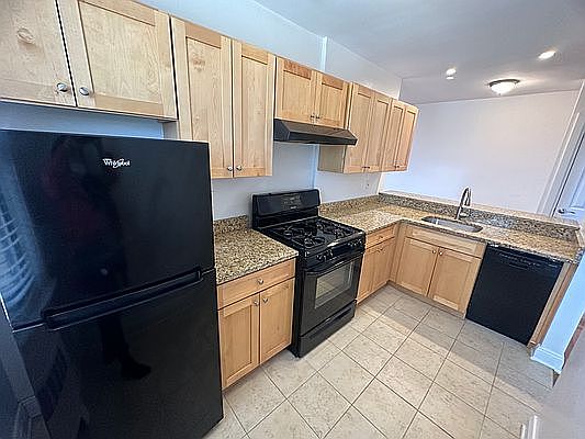 3rd image of 75-05 113th St #4