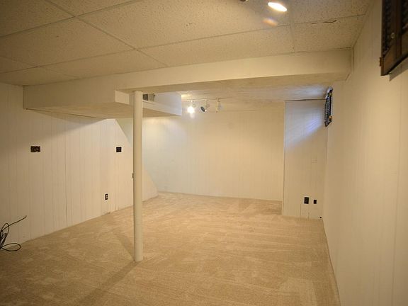 5th image of 5128 Sandy Lane Dr