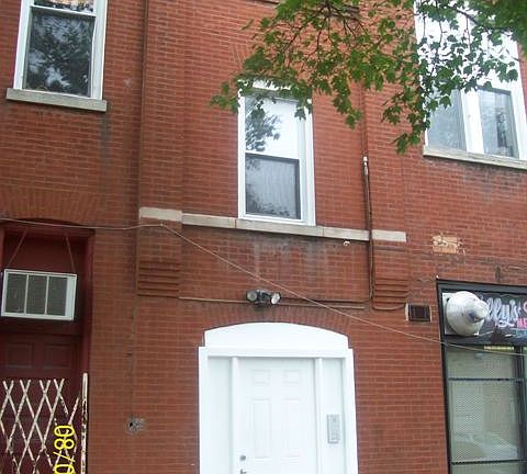 3rd image of 1358 N Western Ave APT 3W