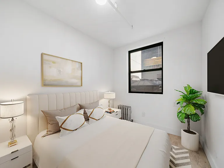 243 W 54th St #1CE — Photo 7