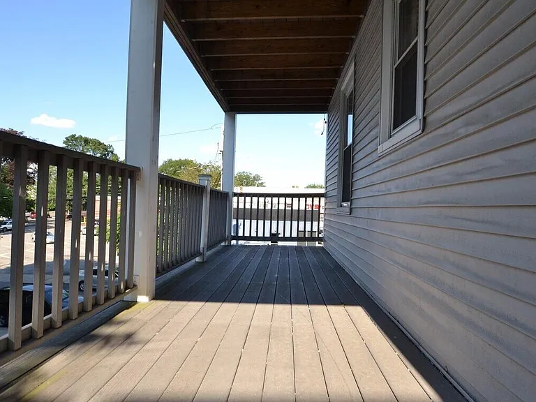 437 Washington St #2B — Photo 8
