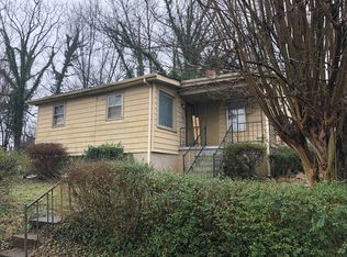 603 1st St SW, Hickory, NC 28602