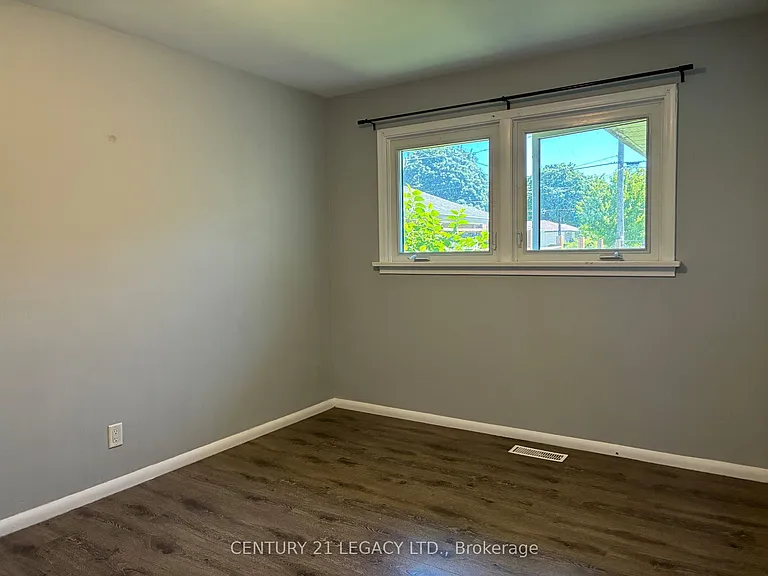 62 Woodelm Dr — Photo 29