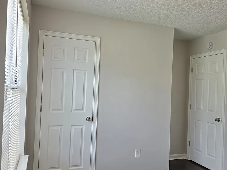 1504 Cain Ct N — Photo 16