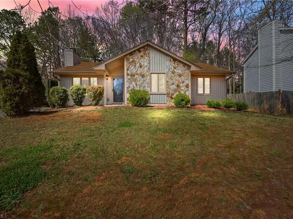 1597 Trinity Garden Cir, Clemmons, NC 27012