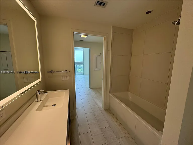 2000 Metropica Way #810 — Photo 16