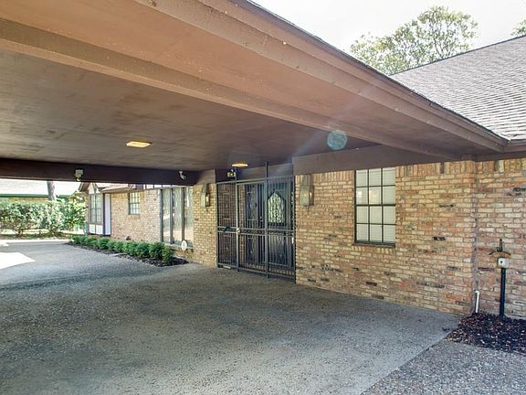 4th image of 513 Oak Hollow Ln