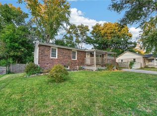 440 W Broadway St, Peculiar, MO 64078