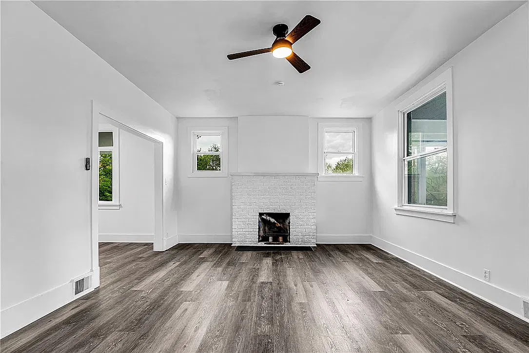 4 bed, 1961 sqft, $2,100 — Photo 4