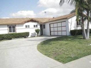 840 Avocado Ln, Carlsbad, CA 92008