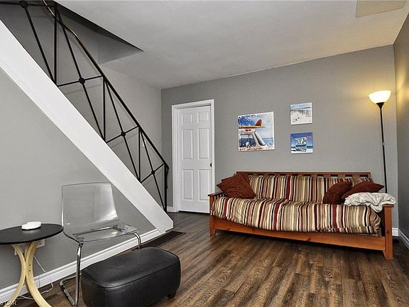 3rd image of 244 Westcourt Pl