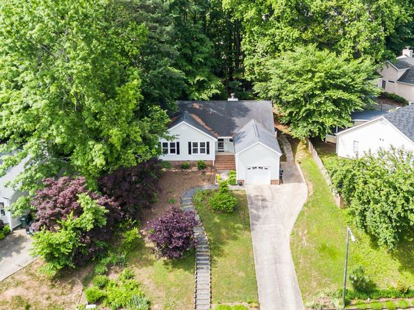 203 Needle Park Dr, Cary, NC 27513