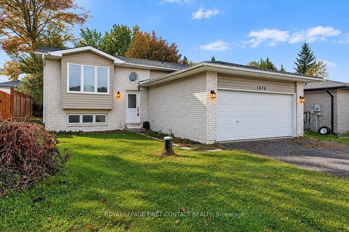 4 bed, $2,800 — Photo 1