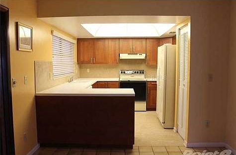 3rd image of 13923 Cherry Dale Ln