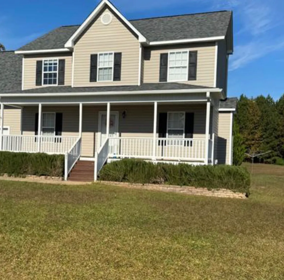 3 bed, 2.5 bath, 1688 sqft, $1,800 — Photo 1