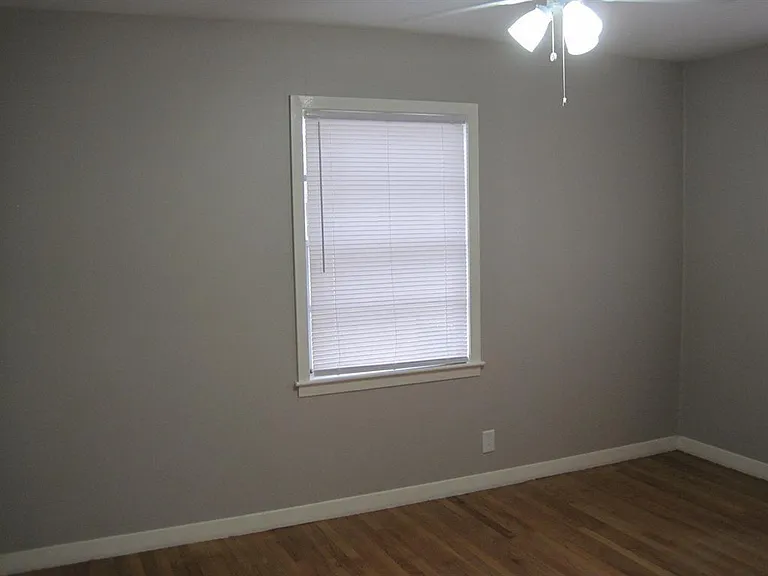 1124 Lawrence St — Photo 14