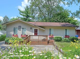 2345 Silver Lake Rd, Waterford, MI 48328