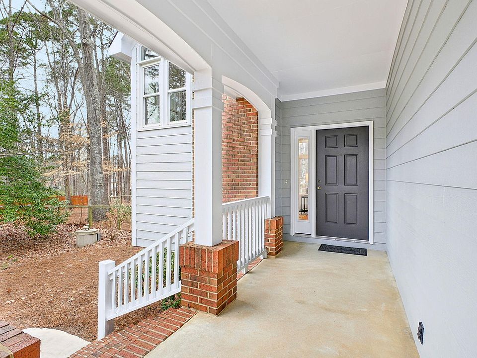1st image of 800 Bromley Way