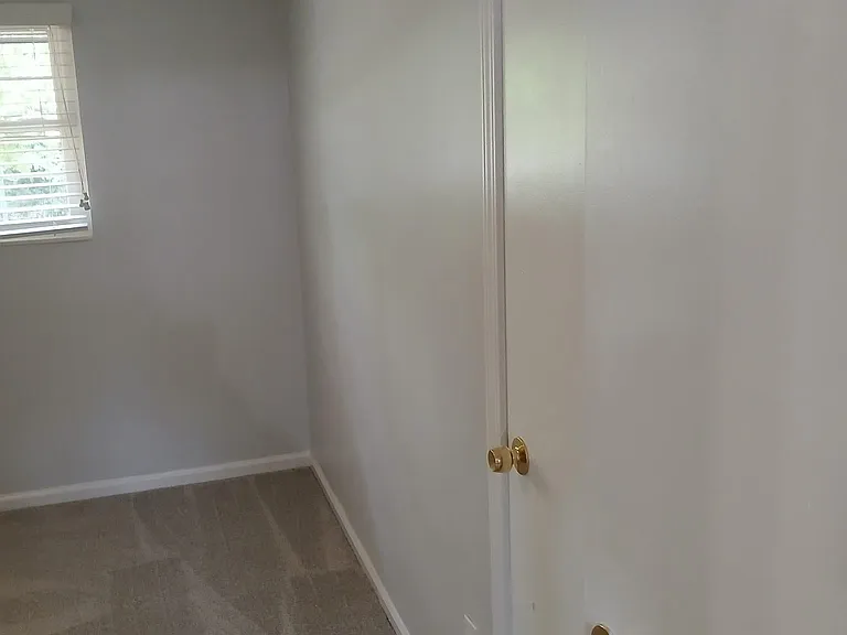 6090 King Arthur Dr — Photo 22