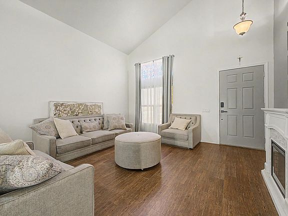 5th image of 12926 W Cheery Lynn Rd