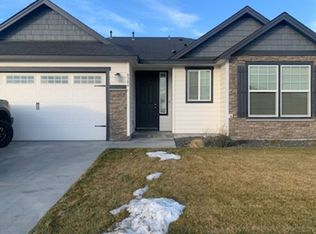 8304 Ballard Loop, West Richland, WA