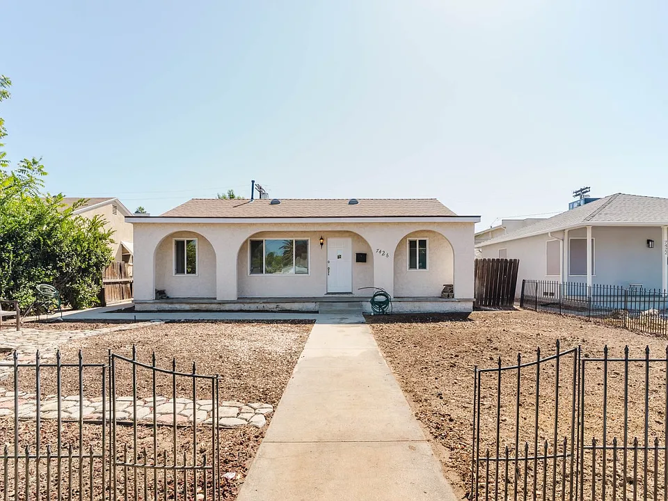 7426 Dempsey Ave
