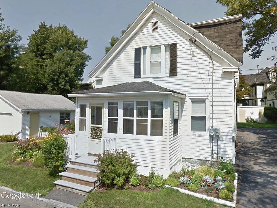 2nd image of 109 Pleasant St