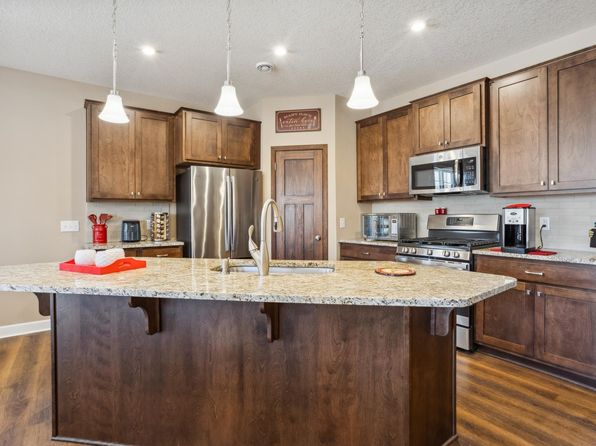 4668 Foxglove Dr, Excelsior, MN 55331